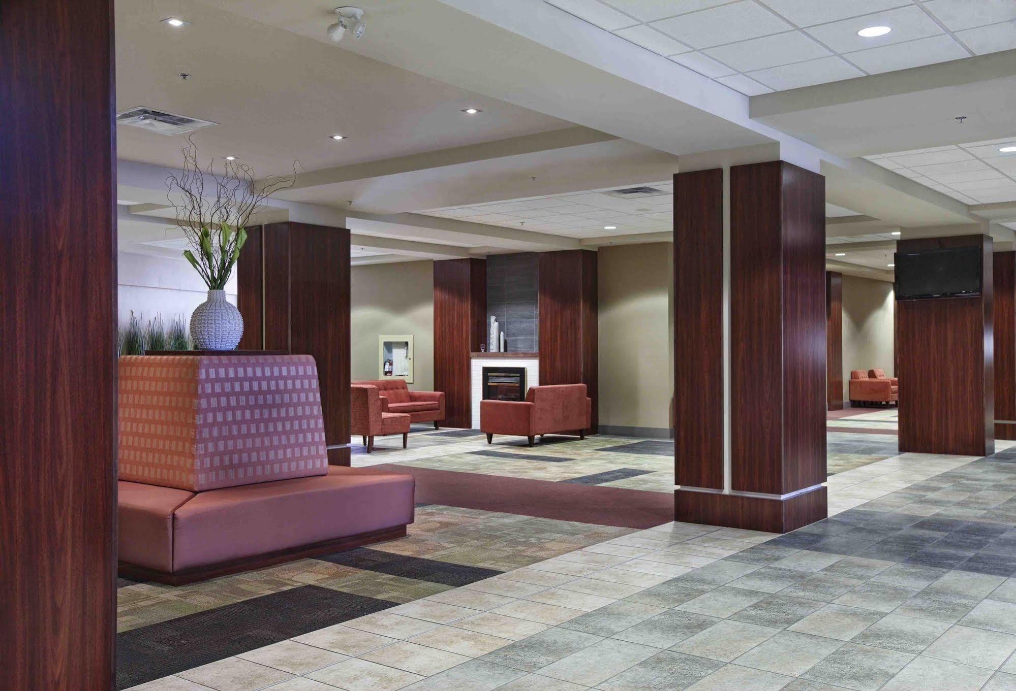 Viscount Gort Hotel, Banquet & Conference Centre Winnipeg Exterior photo