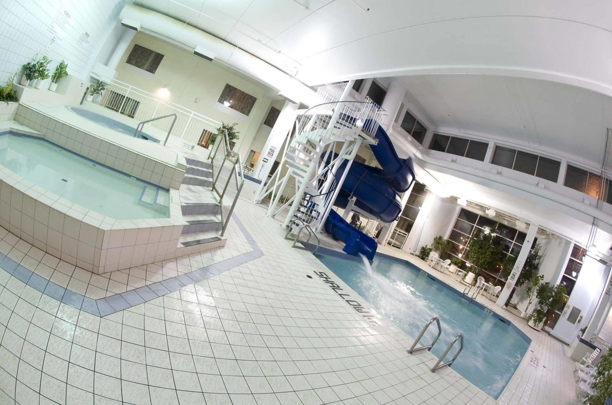 Viscount Gort Hotel, Banquet & Conference Centre Winnipeg Exterior photo